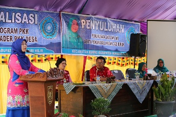  Ketua TP PKK Inhil Berikan Sosialisasi dan Penyuluhan di Desa Pekantua